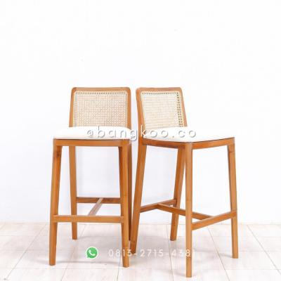 Kursi Bar Rotan