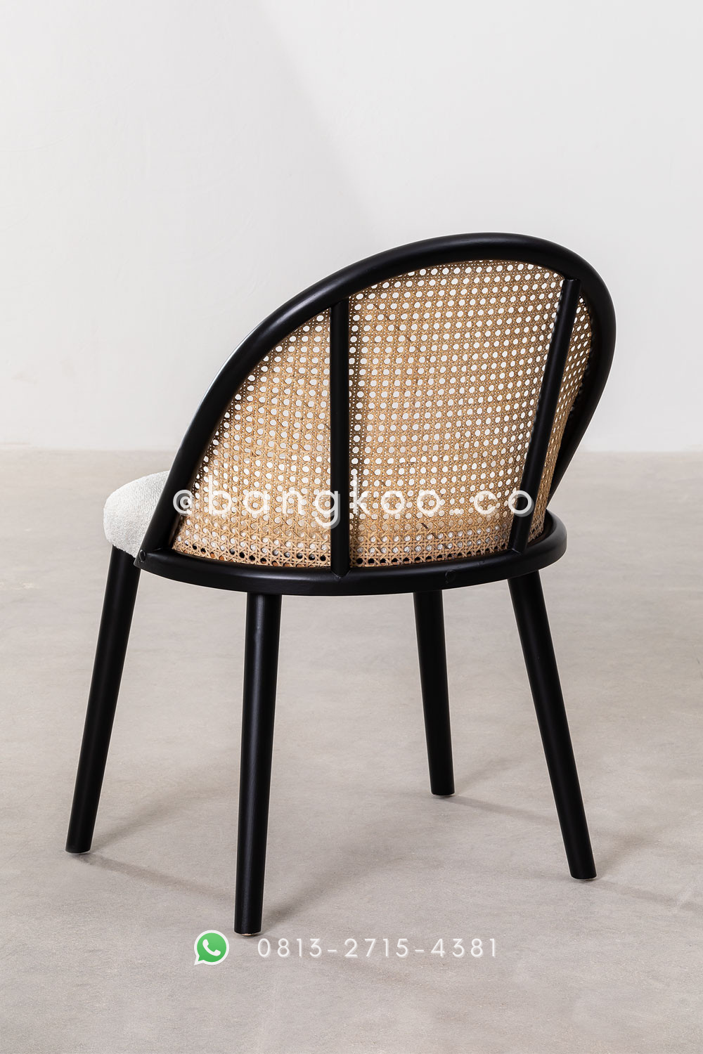 Kursi Makan Modern Rotan