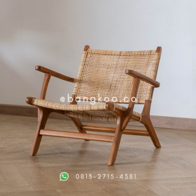 Kursi Santai Jati Anyaman Rotan